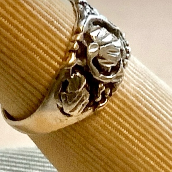 Black Hills Gold Ring - Picture 3 of 7